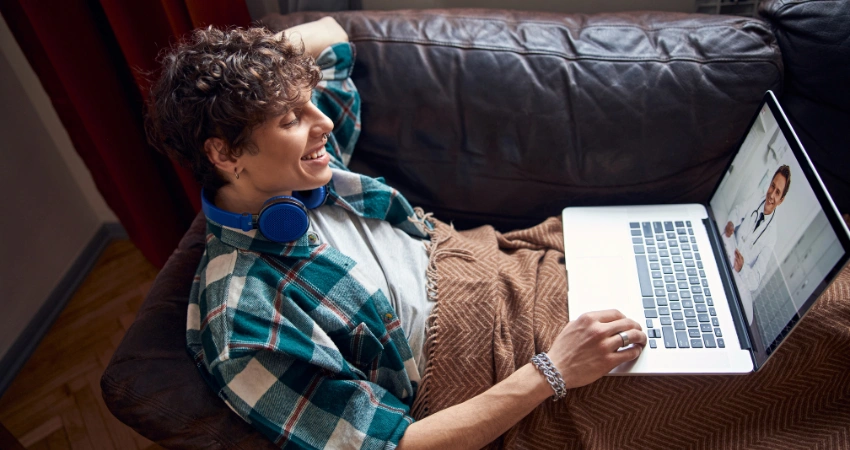 Image of a patient experiencing positive outcomes from telehealth dual diagnosis treatment